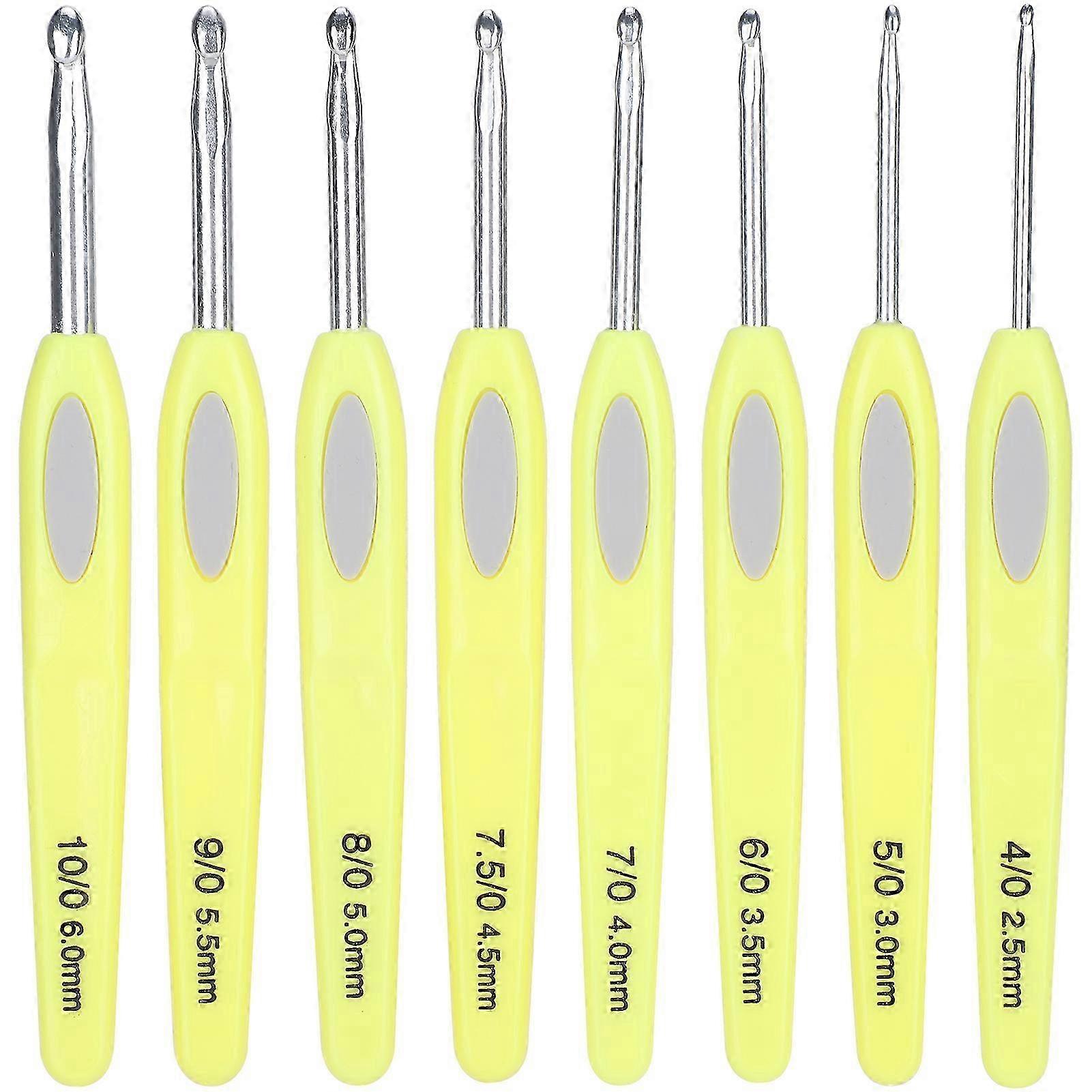 8Pcs Ergonomic Crochet Hooks Set with Rubber Handle for Knitting and Sewing Tools