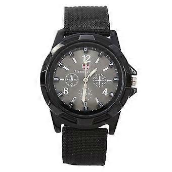 Lässige Quarzuhr mit weichem, verstellbarem Nylonarmband; eine sportliche und stilvolle Herrenuhr.