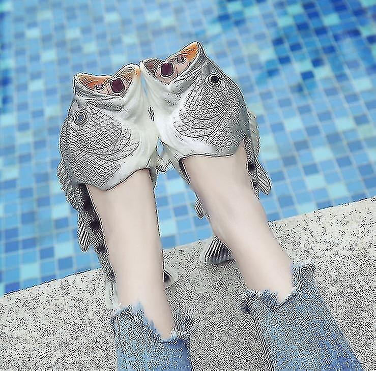 Carp non-slip summer beach shoes outdoor fashion sandals water