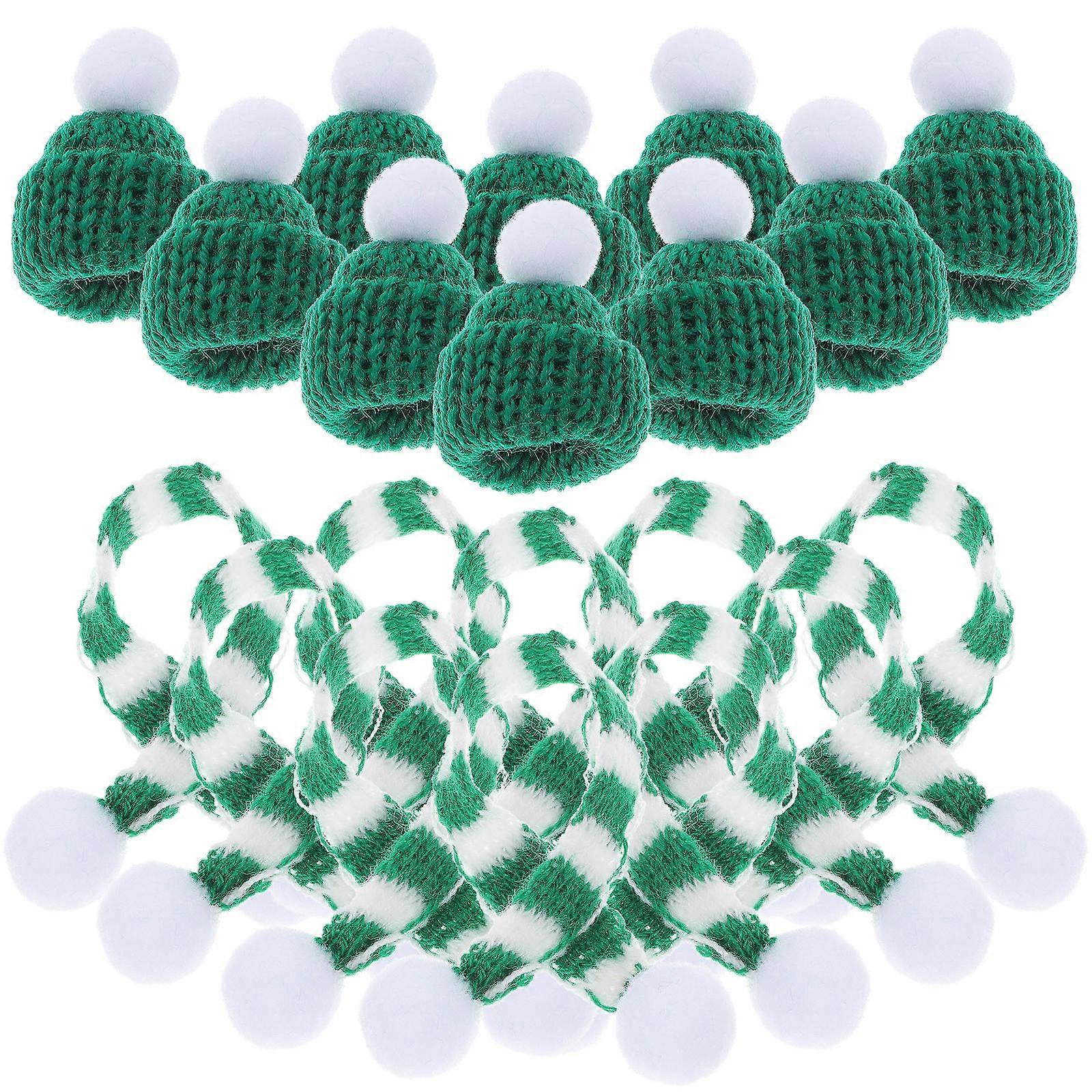 Miniature Christmas Hats and Scarves Set for Decoration, Knitted Accessories for Festive Home Decor, Family Gatherings, and Parties