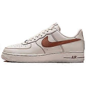 Nike Air Force 1 '07 LV8 Elfenben Saddle Brown HQ2037-101