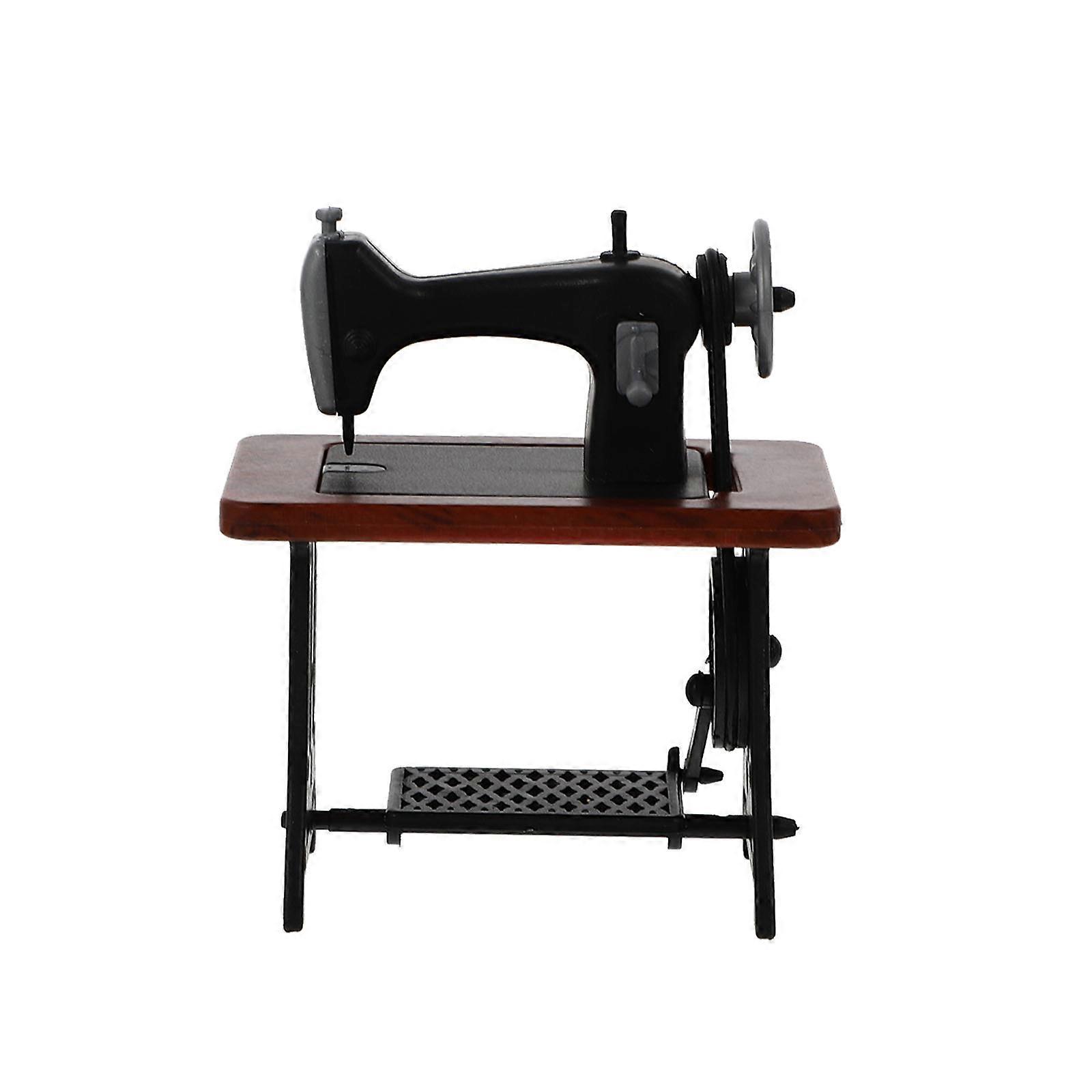 Miniature Vintage Sewing Machine Retro Design Tabletop Decoration ABS Plastic 5.50X4.50X3.20CM 1Set