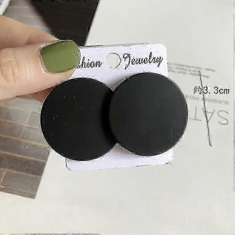 Everyday Versatility: Solid Color Round Acrylic Stud Earrings for Women