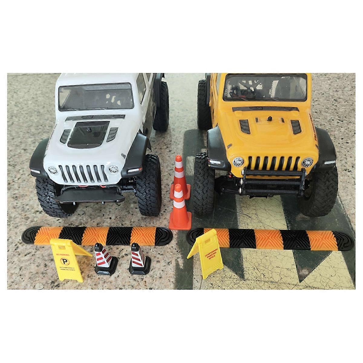 1Pcs 1:18 Simulation Deceleration Belt/Speed Hump Scene Accessories