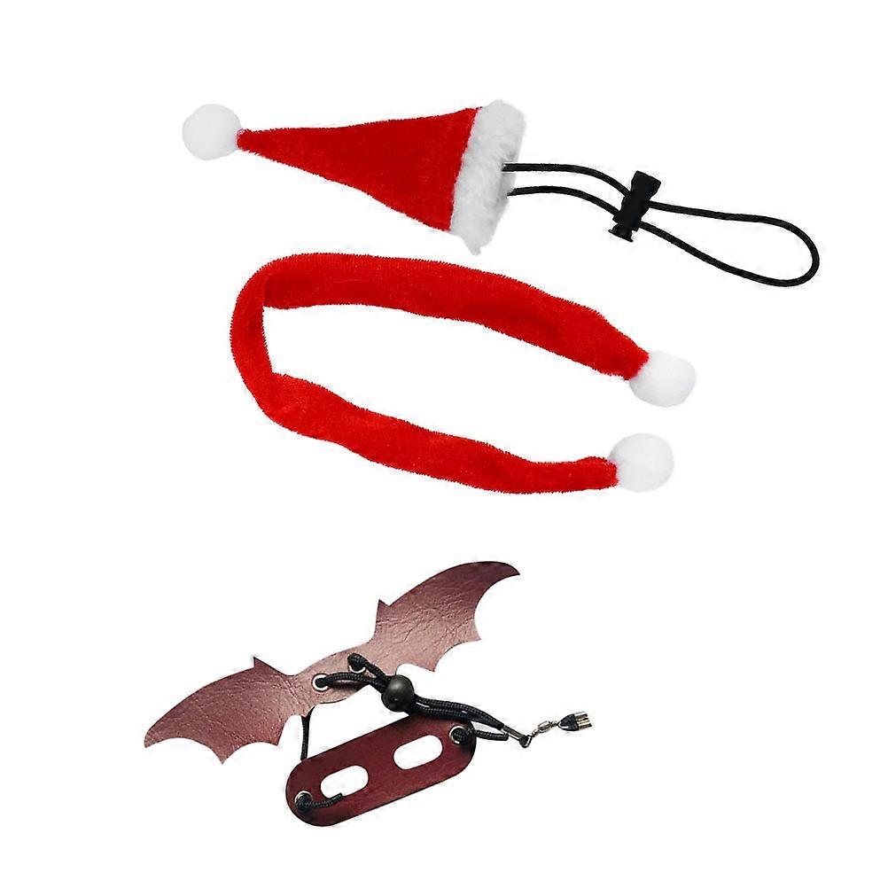 Reptile Pet Towing Rope Set with Red Hat for Outdoor Use in , Christmas Themed