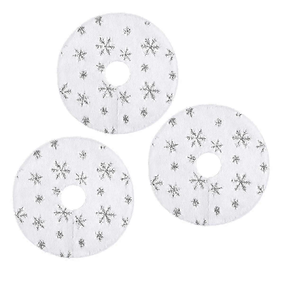 Snow-Inspired Mini Tree Skirt Fabric