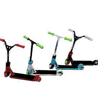 Mini patinete de dedo interativo, brinquedo para acrobacias com patins, presente para crianças pequenas, cor aleatória.