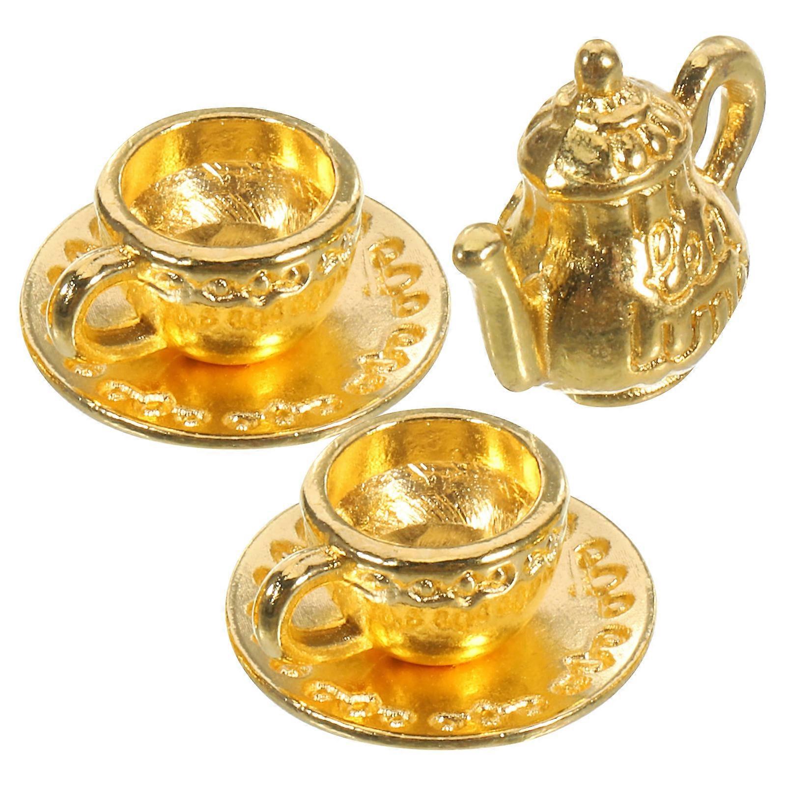 Mini Vintage Style Metal Teapot Ornament with Cup – Decorative Kitchen Prop for Home, Office, Hotel, and Restaurant Décor