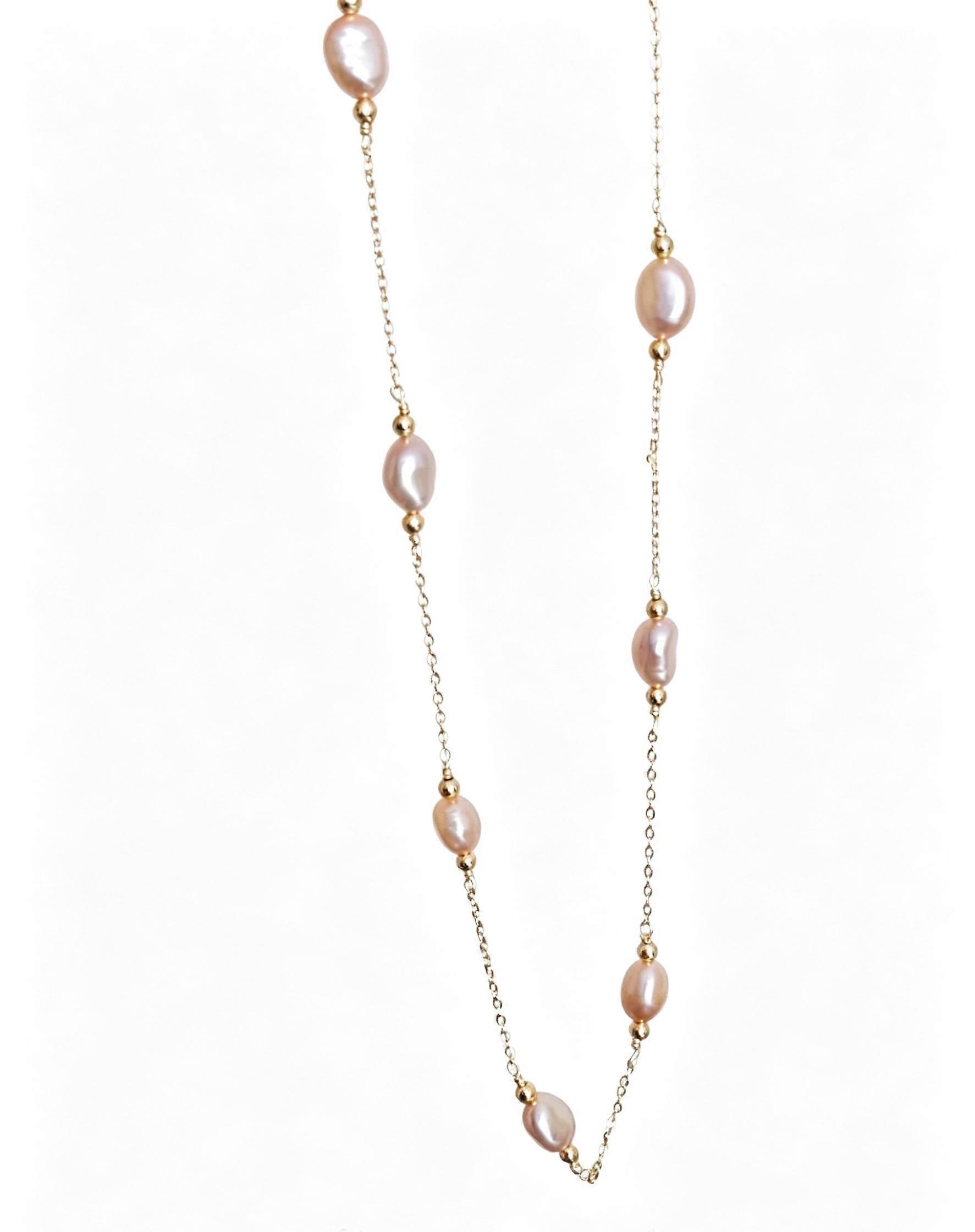 Chain white pearl necklace