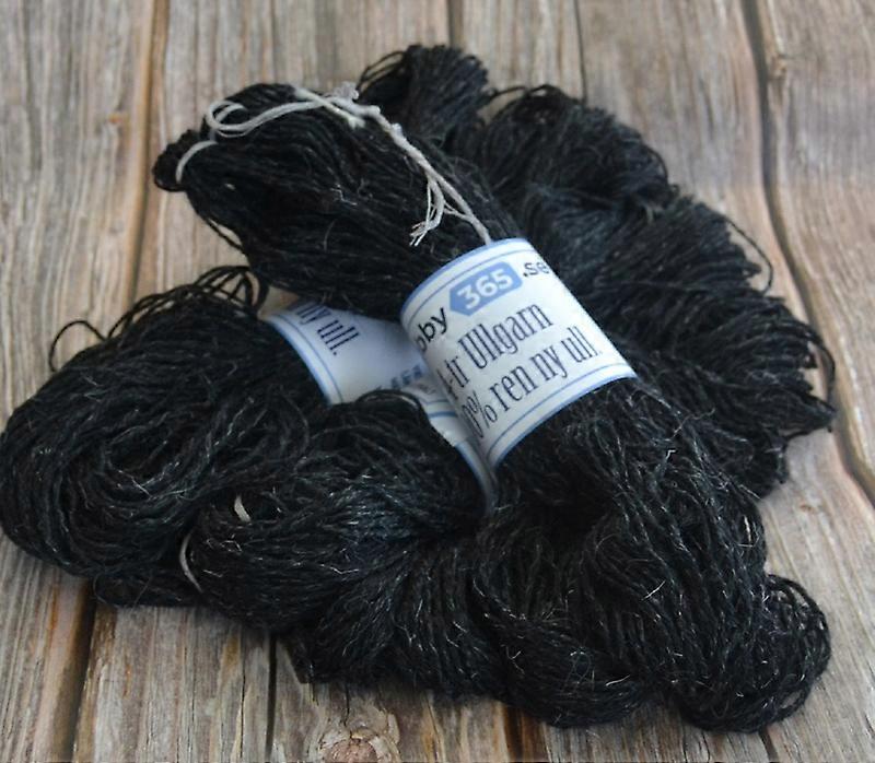 Hobby365's eget 4-trådet uldgarn Antracit
