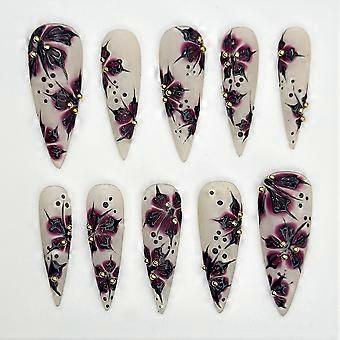 Ensemble de faux ongles à pression 3D à motif floral, fabriqués à la main, ongles gothiques stilettos avec accents de clous magenta foncé, noirs et dorés