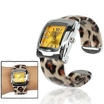 Fashion Leopard Print Style Steel Quartz Bracelet Wrist Watch