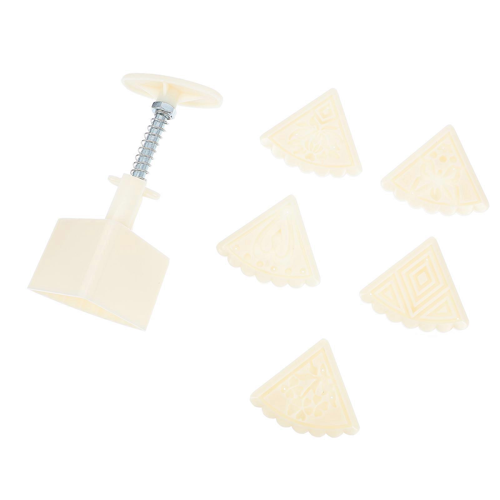 Cake Molds Triangle Design Abs Material Easy to Clean 6X6X14cm 1 Set