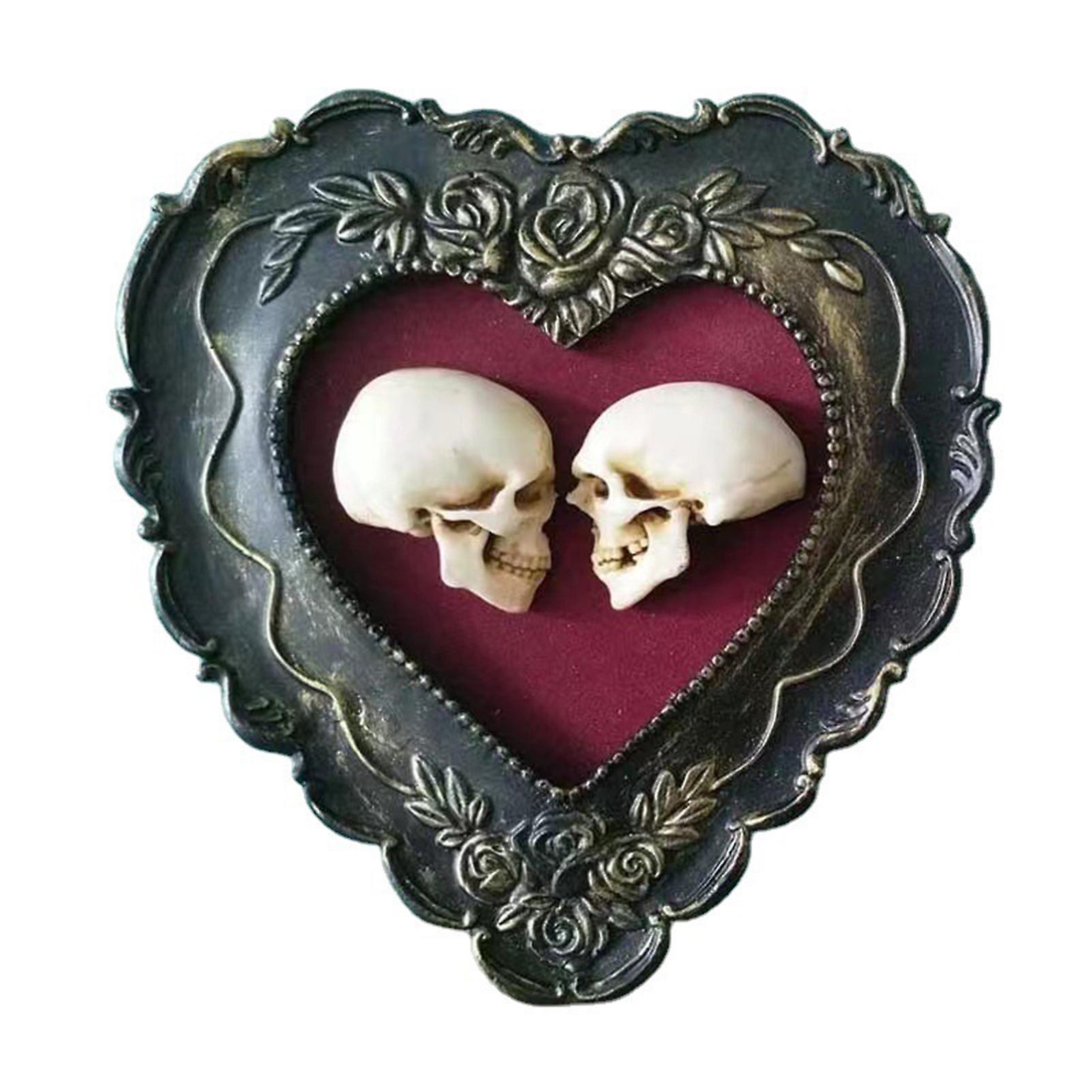Creative Skull Heart Ornament With Durable Non-toxic Material For Friend Family Neighbors Gift