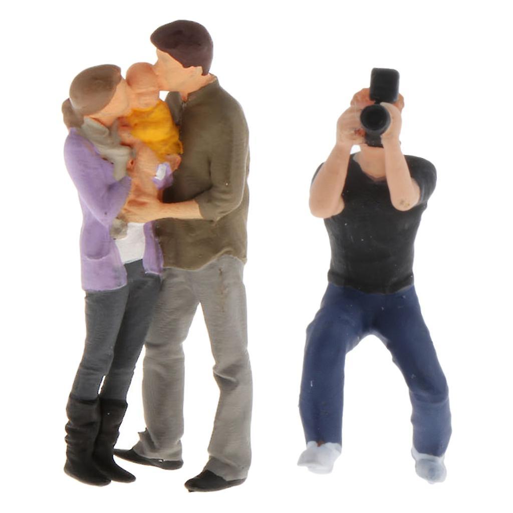 1/64 Model S Scale Layouts Family Character Figure Playset