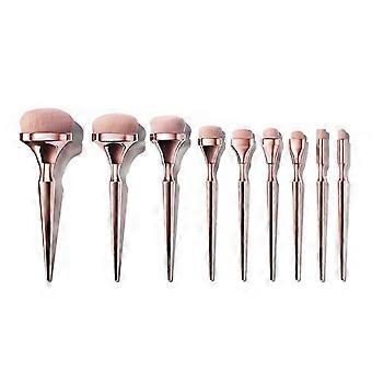 Jeu de 9 pinceaux de maquillage à poils doux.