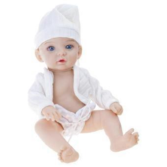 Multifunksjonell Charm Playmatea Baby Doll Myke materialer med realistiske øyne bærbare for barn i alderen 18 måneder og oppover