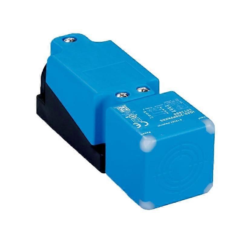 Inductive Proximity Sensor IQ4020BPSKK0S/1071843, Model IQ40 Series, Industrial Proximity Switch