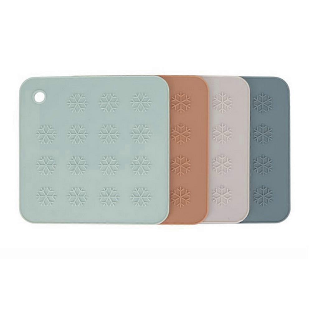 Sky-Blue Silicone Insulation Table Mat for Non-Slip Use 4Pcs Placemat
