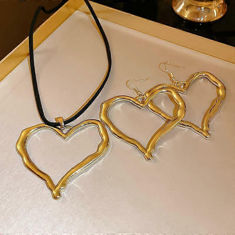 Irregular Heart Jewelry Set In Metal For Women Luxury And Luminous Set High Quality Accessories Including Necklace And Earrings Neo-Gothic Style