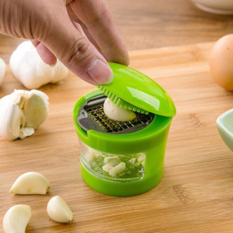 Garlic Chopper - Multi-functional garlic press, garlic mincer, and vegetable slicer