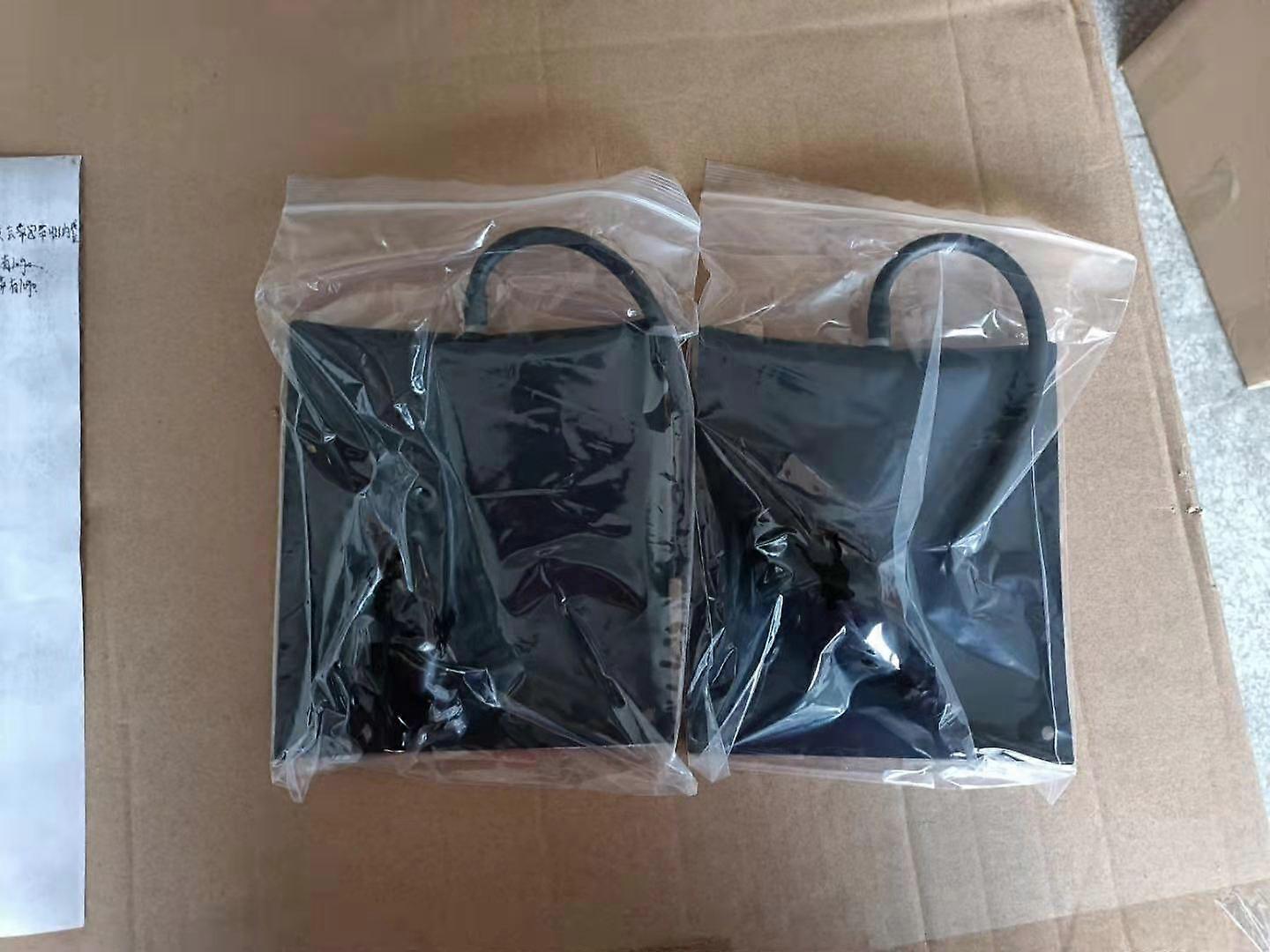 TCGG-Oppblåsbar pute