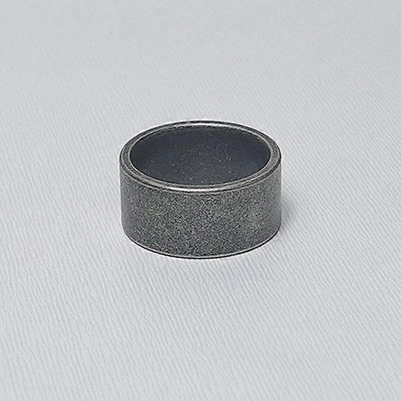 Europæisk og amerikansk mode 12mm bred titanium stål ring mænds frostet ridsefast rustfrit stål ring