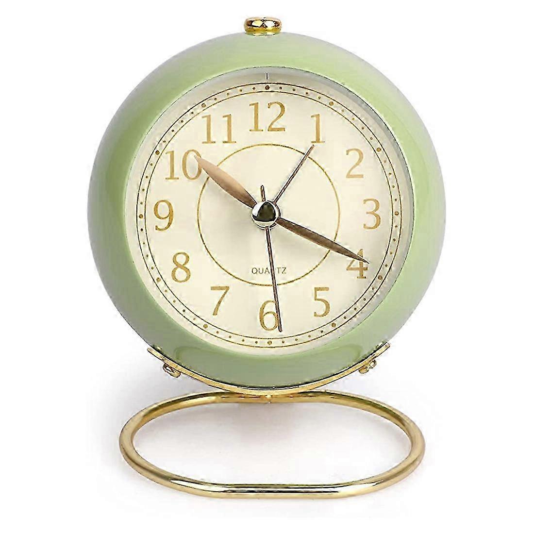 Silent Alarm Clock Bedside Small Table Clock Non Ticking Analogue Retro Alarm Clock with Light Butt