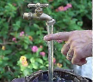 Eau fluide invisible Arrosoir Canette Fontaine Imitation Eau Fluide Ornement