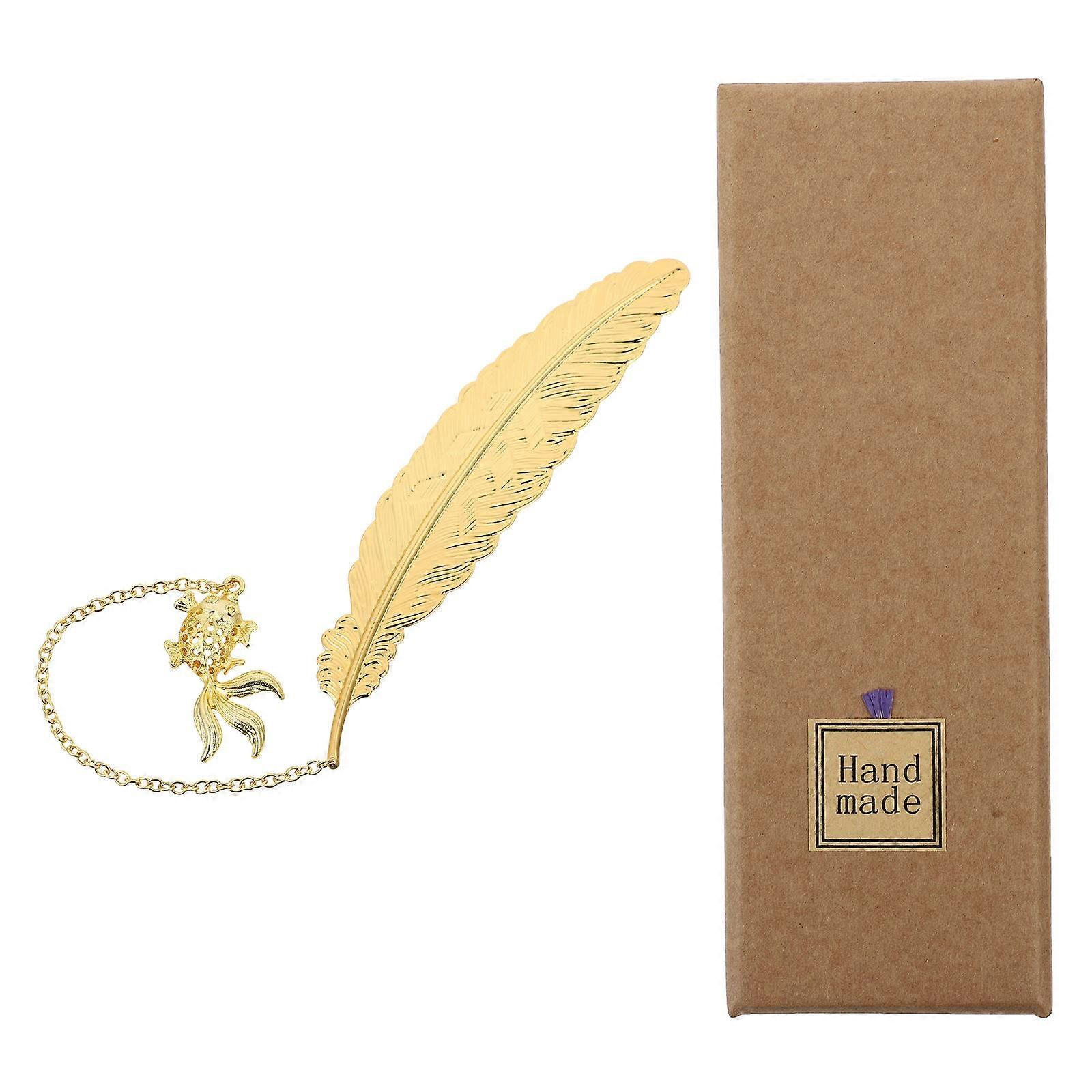 Adorable Metal Bookmark with Goldfish Pendant, Creative Book Page Flag, Thin and Light Design for Book Lovers