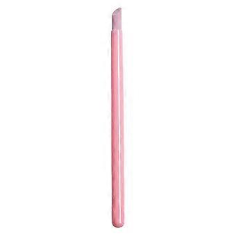 Empujador de cutículas con mango ergonómico y rutinas de manicura caseras para el cuidado personal diario.
