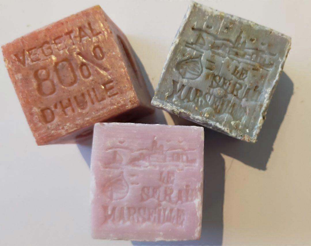 Set Marseille soap 3 x 150 grams Lavender, Sandal and Apricot Le Serail