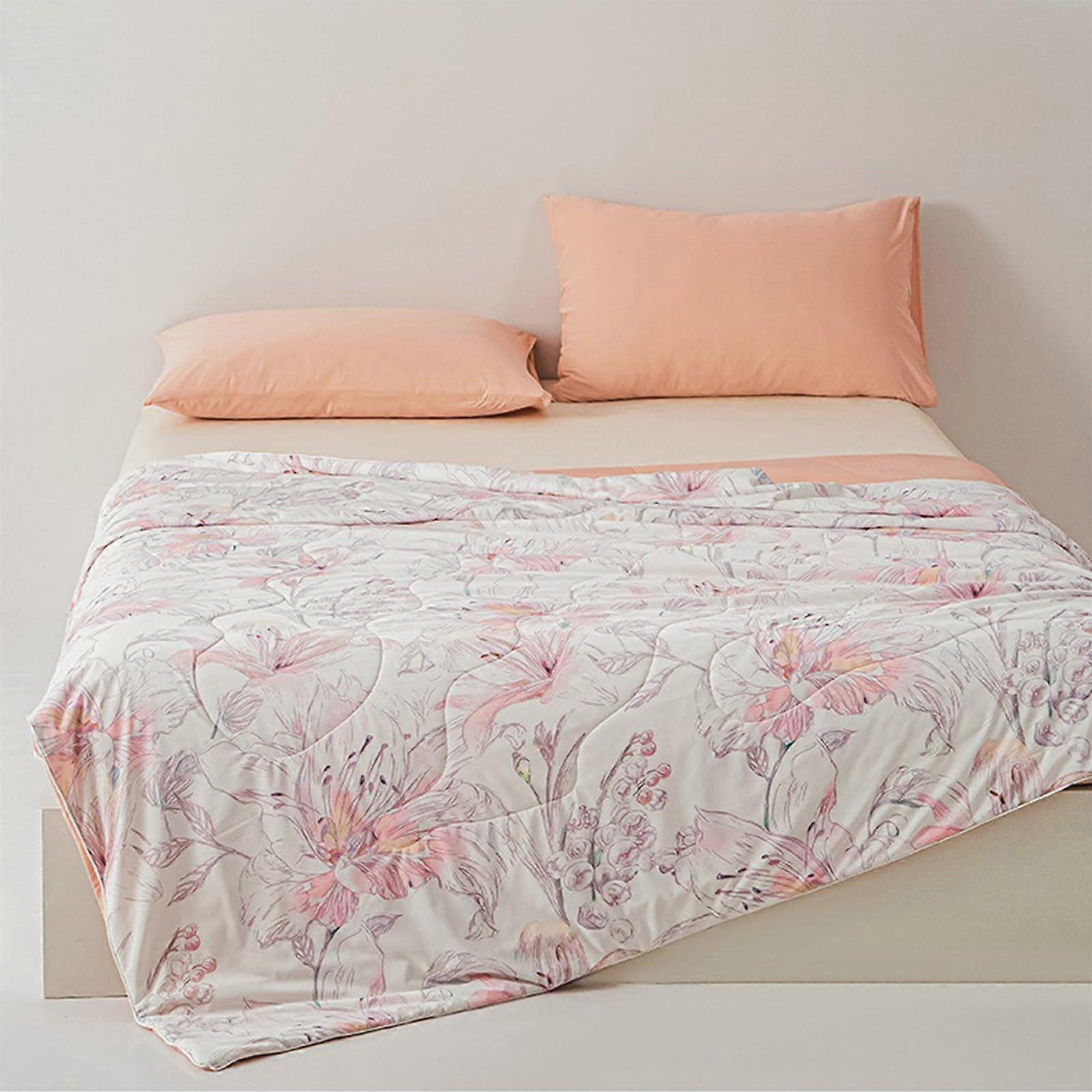 Cool Silk Comforter Model I, Floral Pattern Design, Natural Soybean Filling, Lightweight Spring Summer Quilt, 200x230