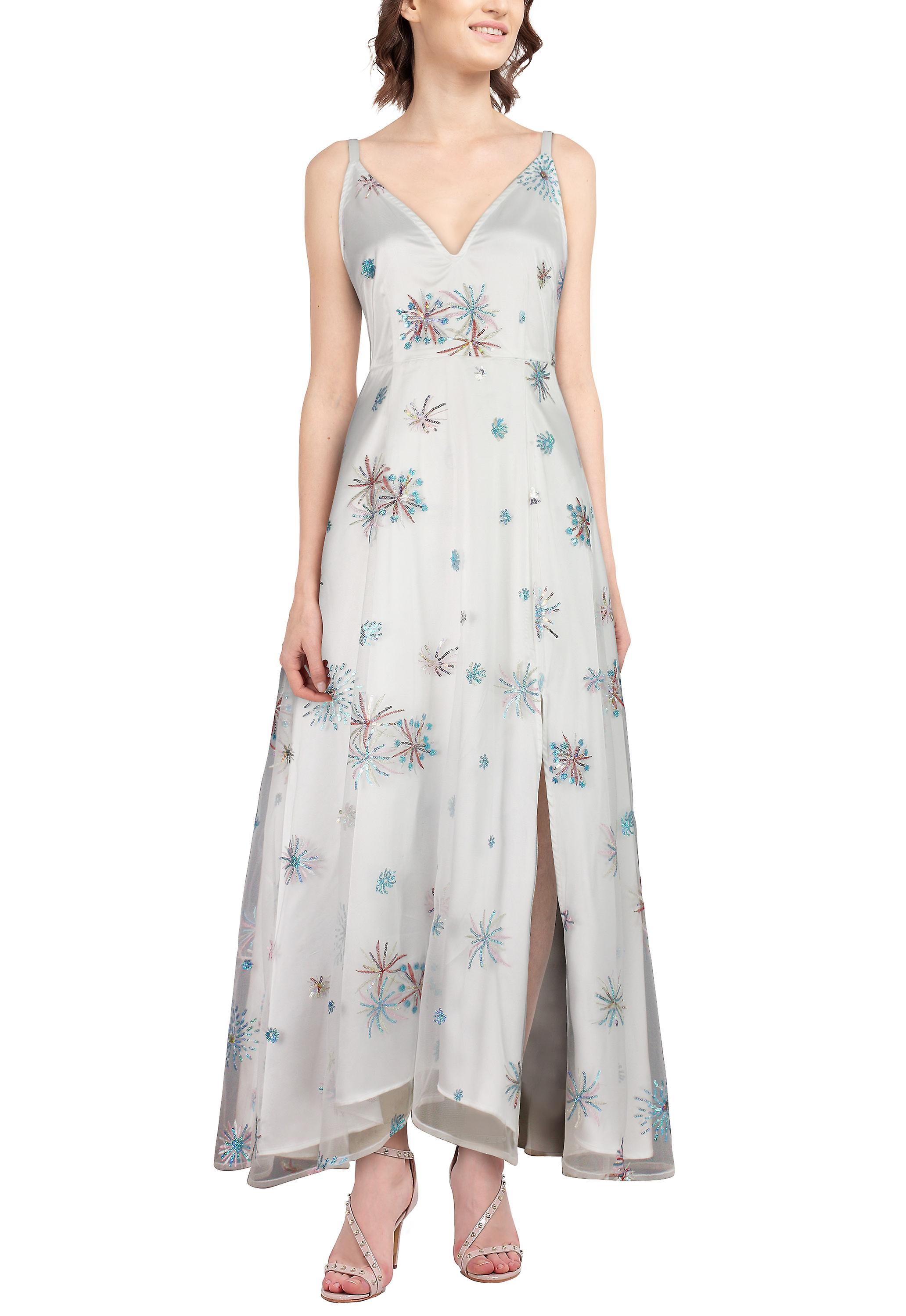 Chic Star Sequin Embellished Dress In 