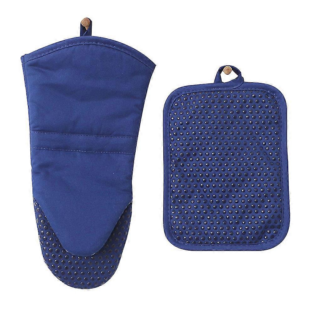 A pair of gloves Heat insulating hand clip Household kitchen heat resistant gloves Baking oven gloves