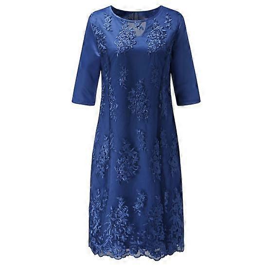 Elegáns, elegáns, testhezálló, csipkés, patchwork mintás, elegáns ruha, elegáns megjelenéssel.