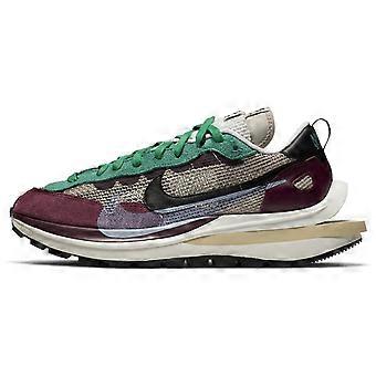 Nike X Sacai VaporWaffle Sp «Villain Red» DD3035-200
