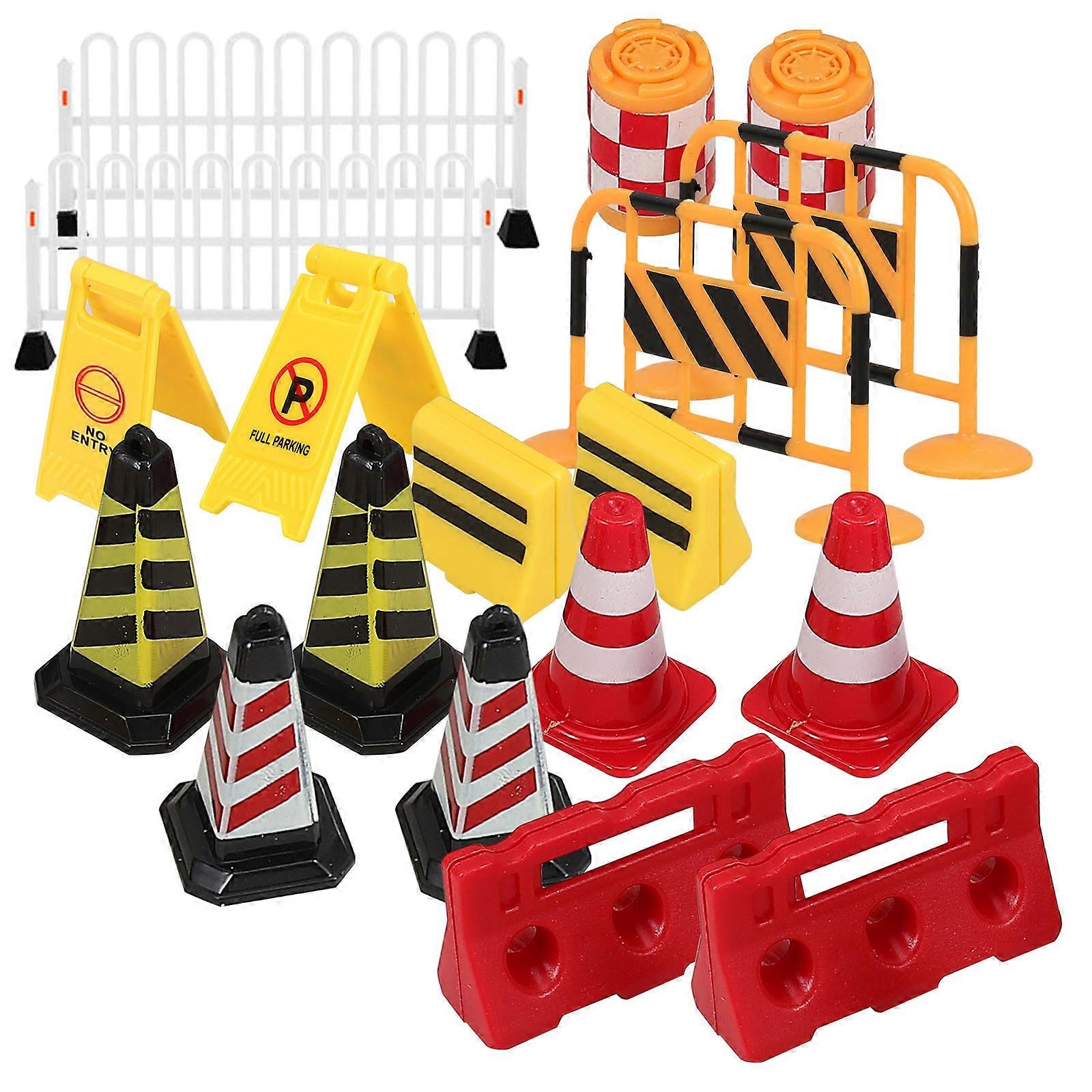 Road Signs For Kids 18Pcs Miniature Traffic Sign Models Educational Tool Classroom Use Assorted Color