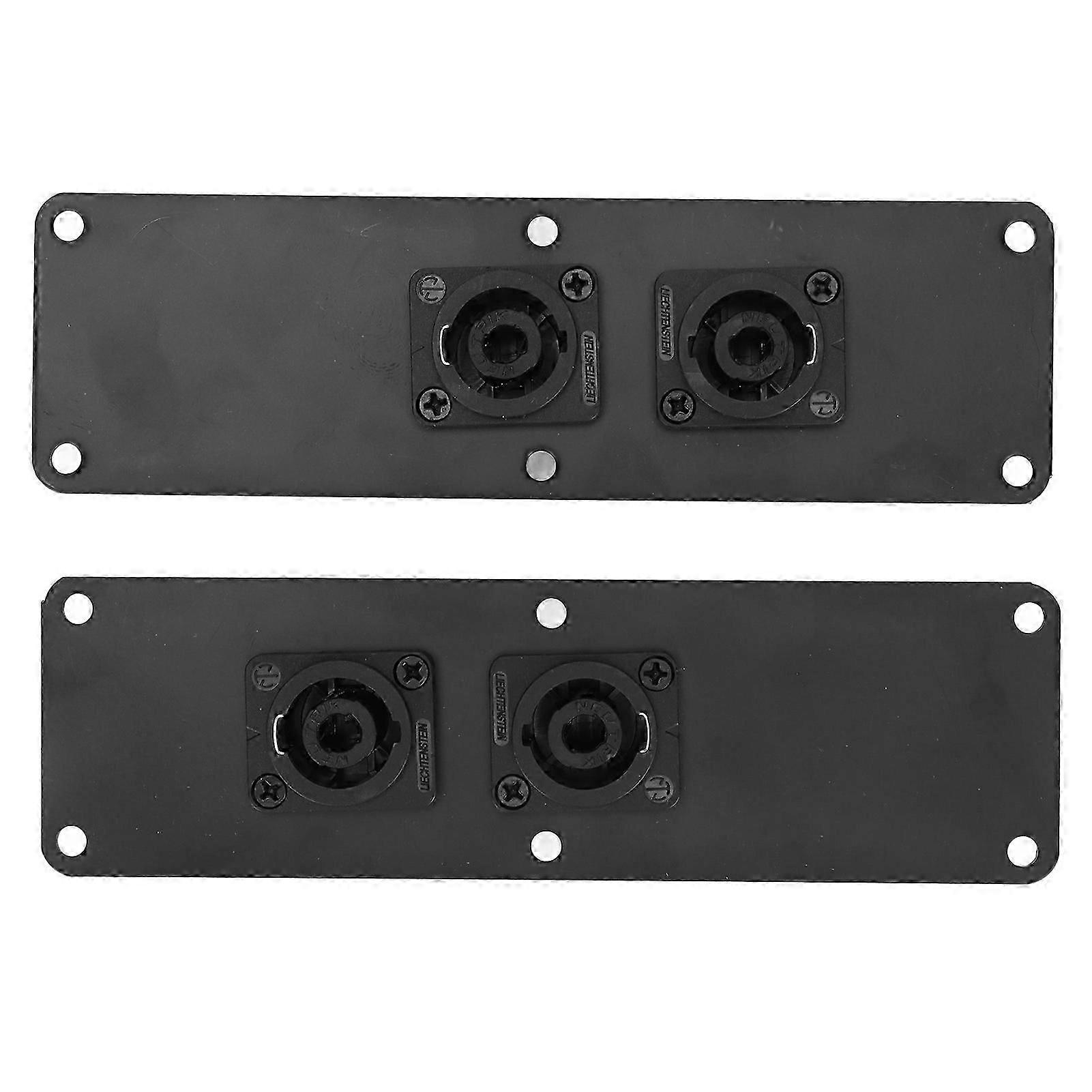 Placa de metal com dois conectores tipo canhão para alto-falantes de 6 e 18 polegadas.