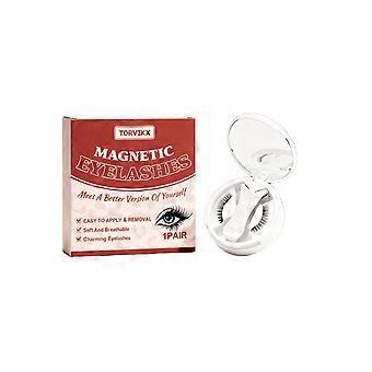 Os cílios postiços magnéticos TORVIKX oferecem curvatura natural, volume, leveza, praticidade e uma fixação segura que permanece próxima aos olhos.