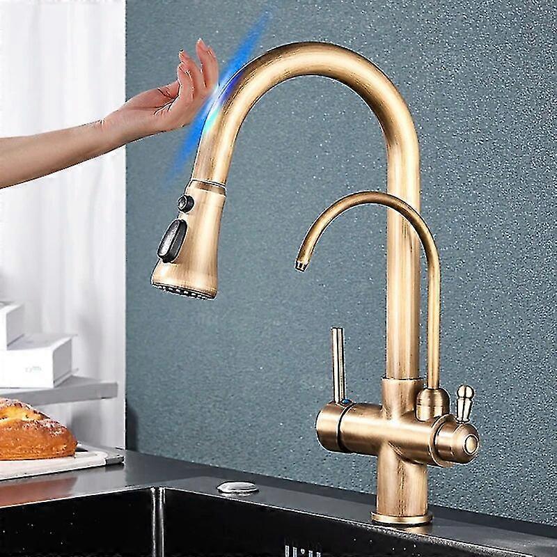 Vysoce kvalitníKuchyňská baterie s čistým senzorem Smart Sensor 2 modely výtokových kohoutků Deck Mount Daul Handle Filtrovaný směšovač studené teplé vody Mycí jeřáb