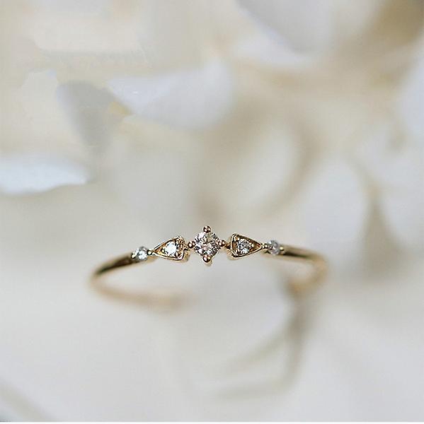 Delicate Ladies Ring