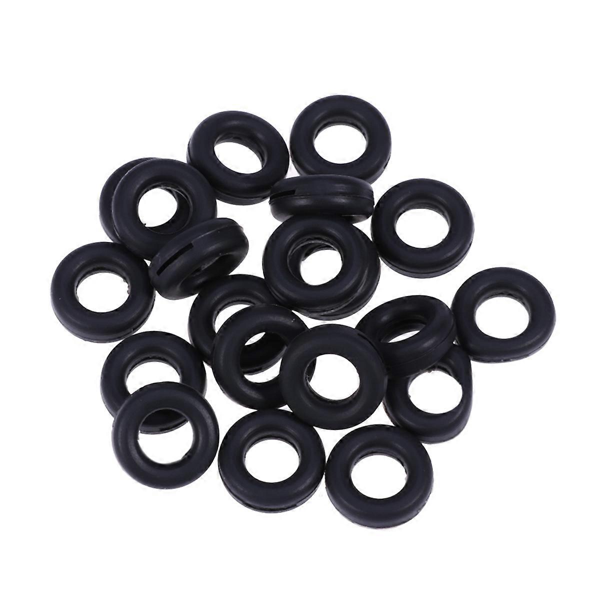 Round Eyewear Grips Designed for Universal Compatibility and Stability