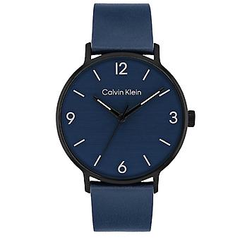 Modern analoog kwartshorloge voor heren met koeienhuid armband 25200436