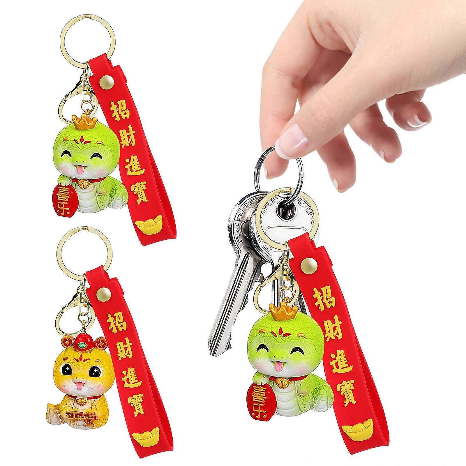 Durable Resin Snake Charm Keychain for Decoration with Elegant Design and Fine Craftsmanship 2 Pcs