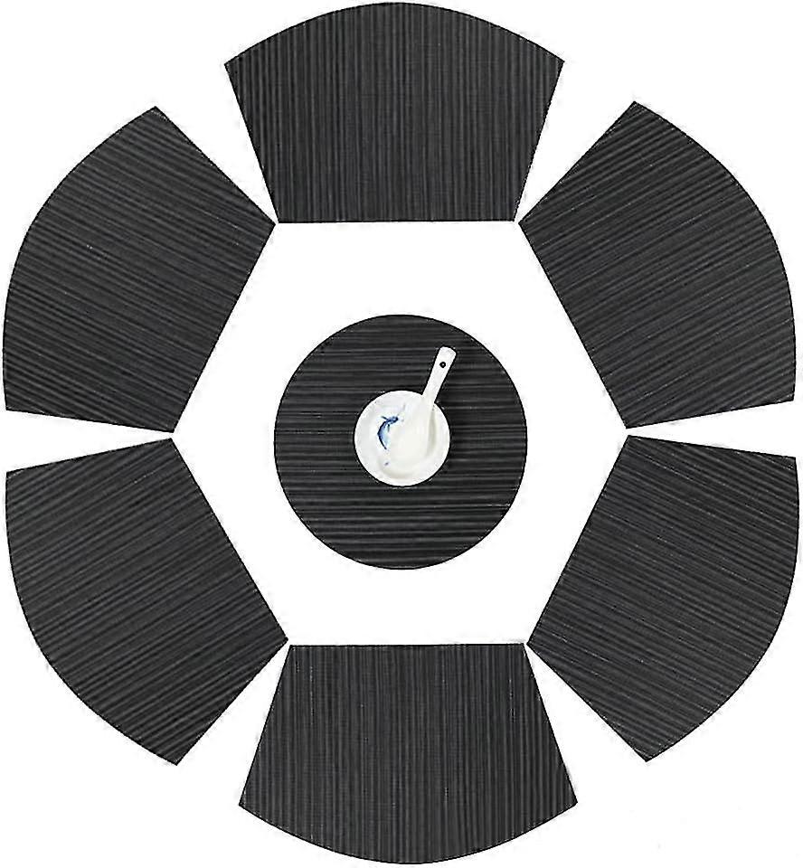 Round Table Placemats Wedge Shaped Place Mat with Centerpiece Round Mat Table Mats Washable, Set of 7 Placemats for Dining Table(Black)