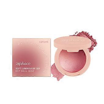 Zephocos ljusrosa, lätt lystergivande pärlrouge skapar en naturlig hudliknande makeup-look som är rosig, glänsande och delikat