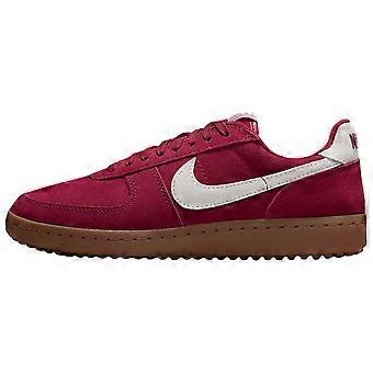 Tênis Nike Field General Team Vermelho, Borracha, Marrom Médio e Branco Feminino IF1743-600
