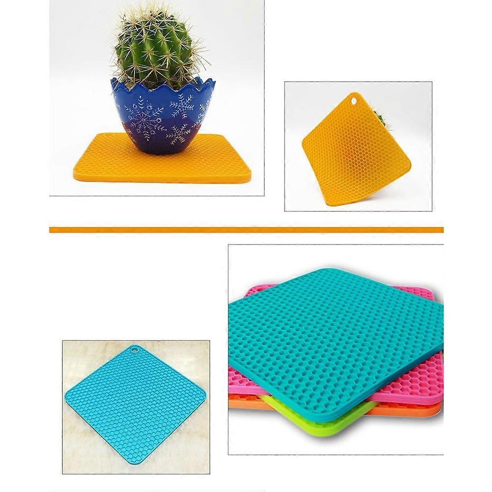 Heat Resistant Place Mat Silicone Insulation Mat for Kitchen Use Dining Table 17 x 17 x 1cm 4Pcs Multicolor