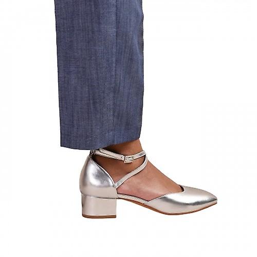 Where's That From Womens/Ladies Peru Crossover Strap Low Block Heel Sandals